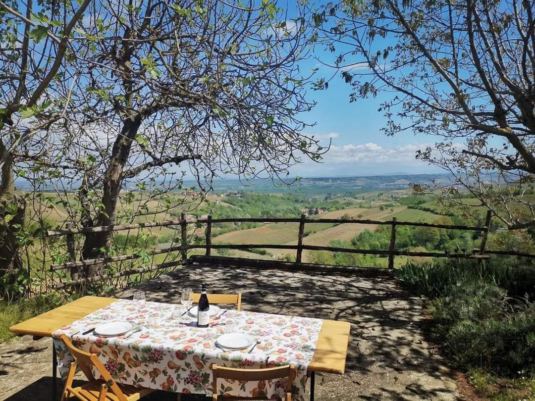 Cascina Valtignosa Camere Con Vigna Cassine Esterno foto
