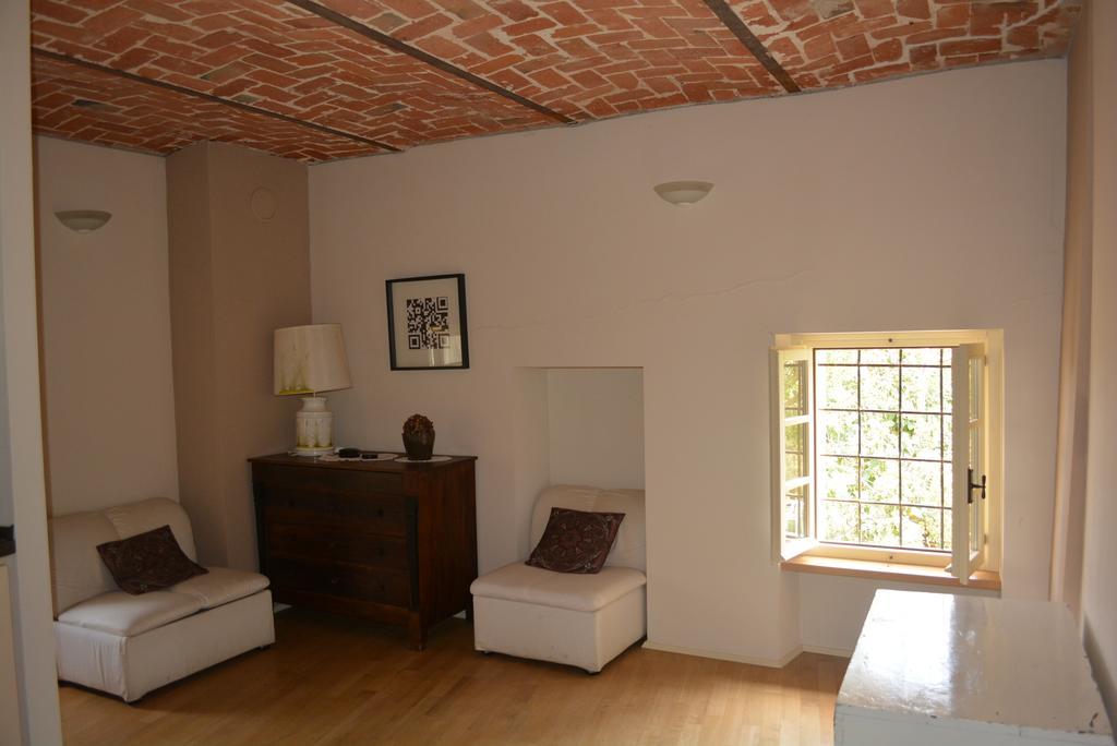 Cascina Valtignosa Camere Con Vigna Cassine Esterno foto