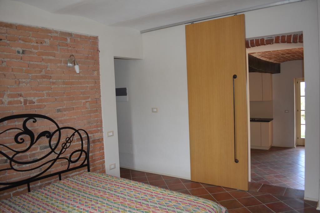 Cascina Valtignosa Camere Con Vigna Cassine Esterno foto